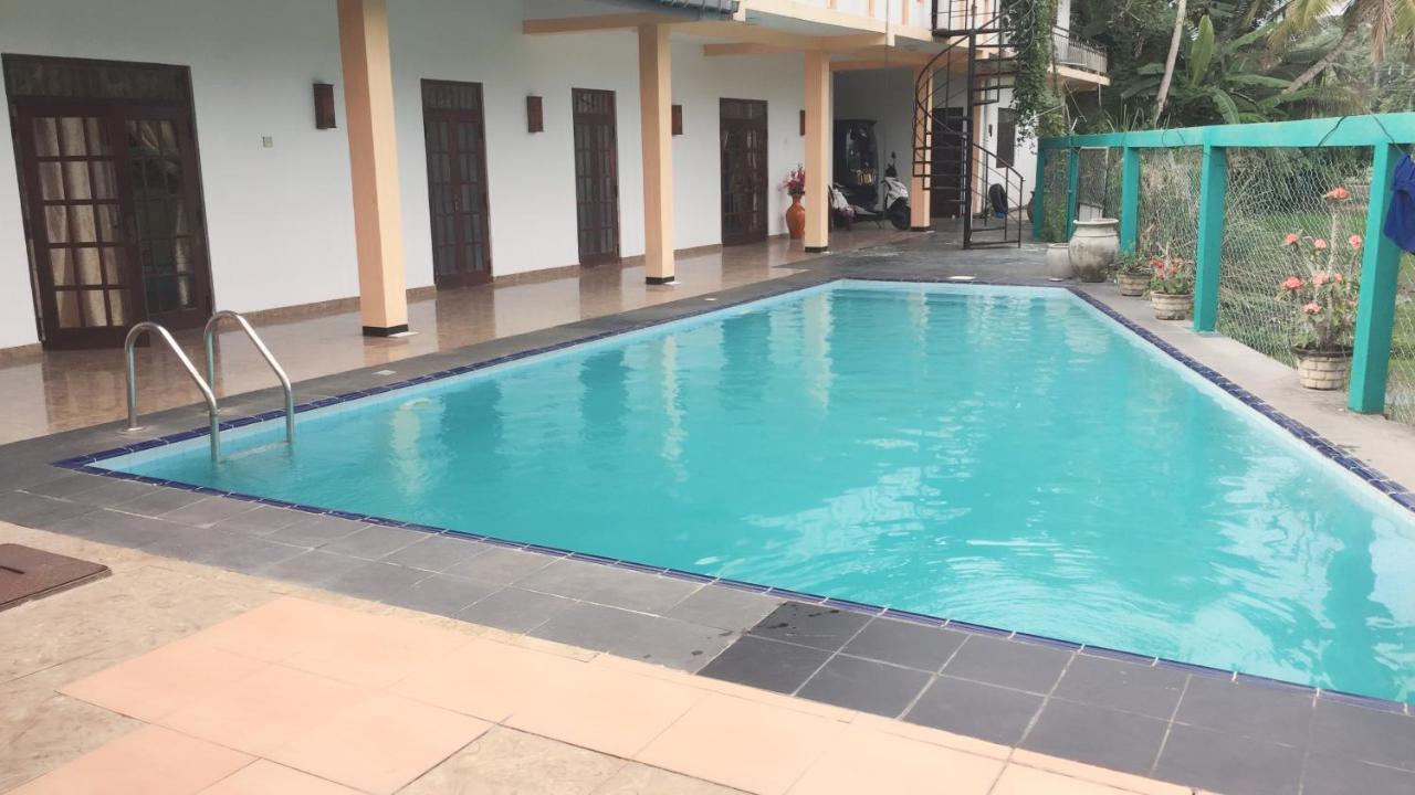 Royal Ace Unawatuna Extérieur photo