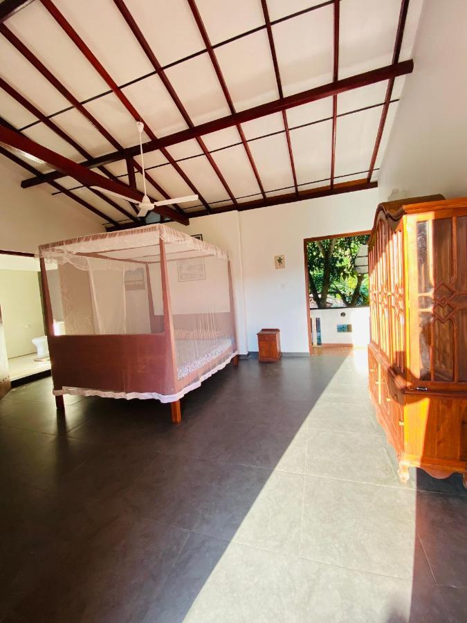Royal Ace Unawatuna Extérieur photo