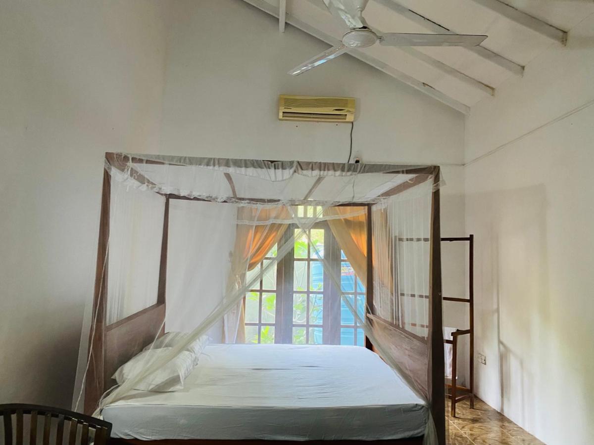 Royal Ace Unawatuna Extérieur photo