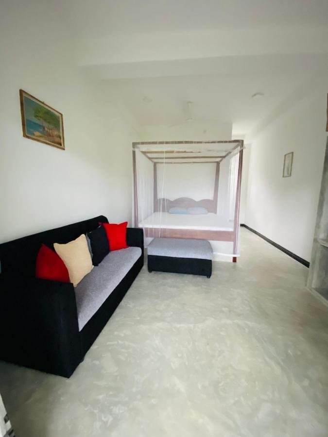 Royal Ace Unawatuna Extérieur photo